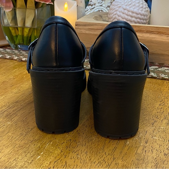 Report Shoes - Picture 4 of 7